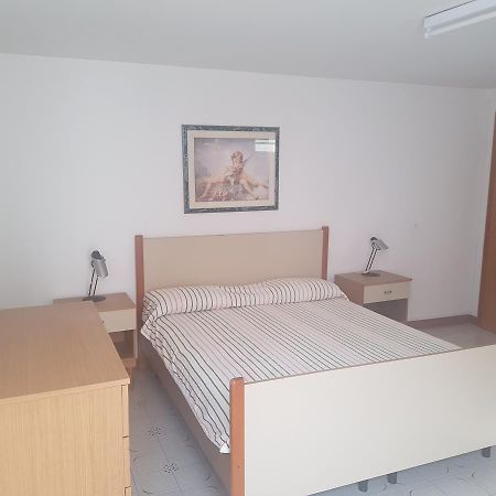 Ws Economy Rooms & Apartment Gallipoli Luaran gambar
